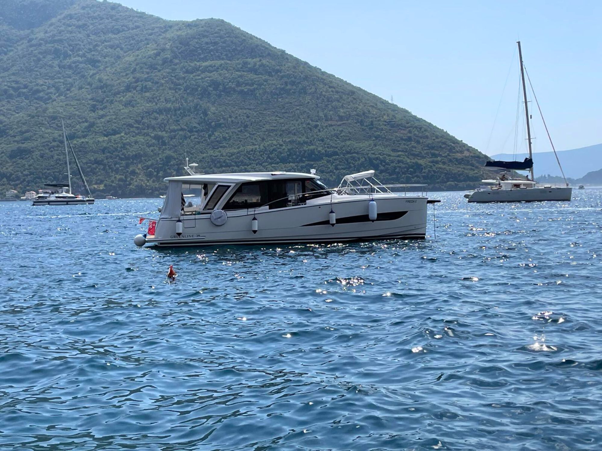 Greenline 48, Eyachts Australia and New Zealand